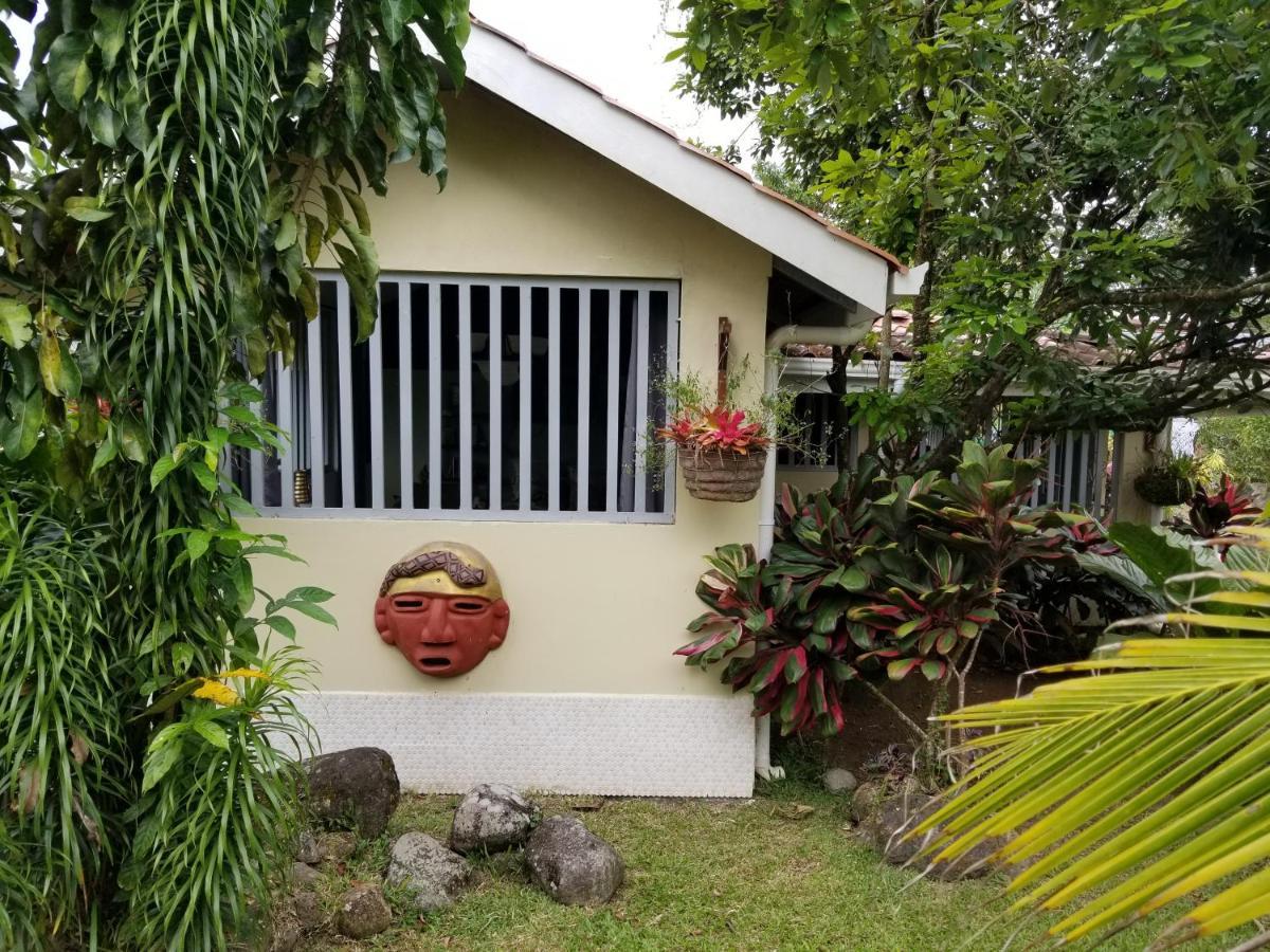 Casa Sophia: Triple Apartment Options with Wi-Fi Guapiles Exterior photo