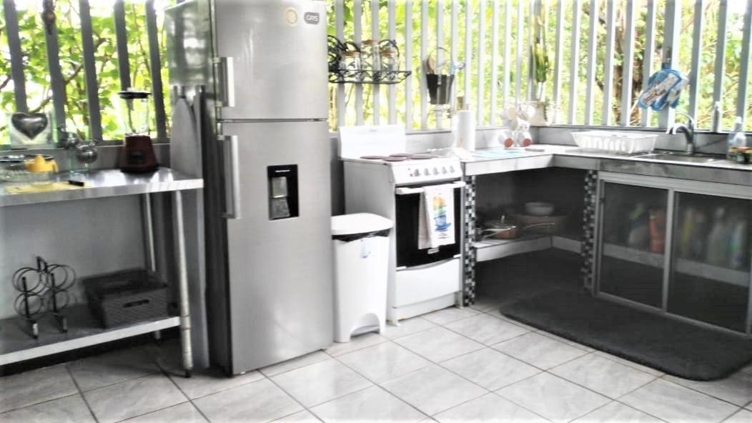 Casa Sophia: Triple Apartment Options with Wi-Fi Guapiles Exterior photo