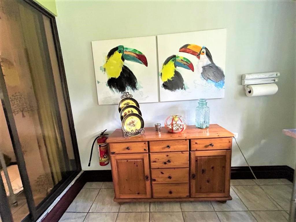 Casa Sophia: Triple Apartment Options with Wi-Fi Guapiles Exterior photo