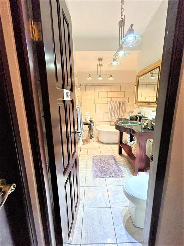 Casa Sophia: Triple Apartment Options with Wi-Fi Guapiles Exterior photo